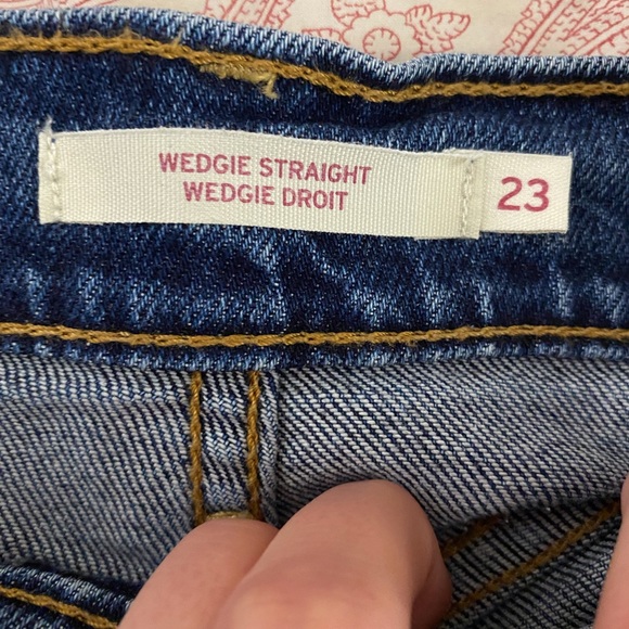 Size 23 Levi’s jeans - Picture 4 of 4
